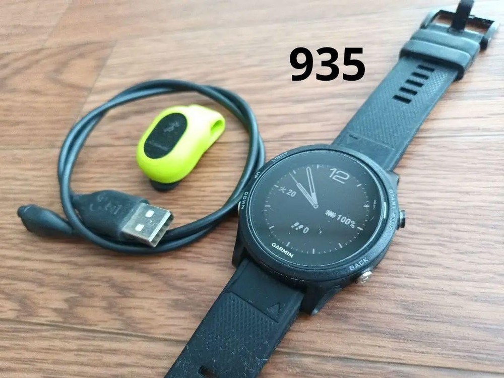 Garmin Forerunner 935 Running Watch with RD Pod