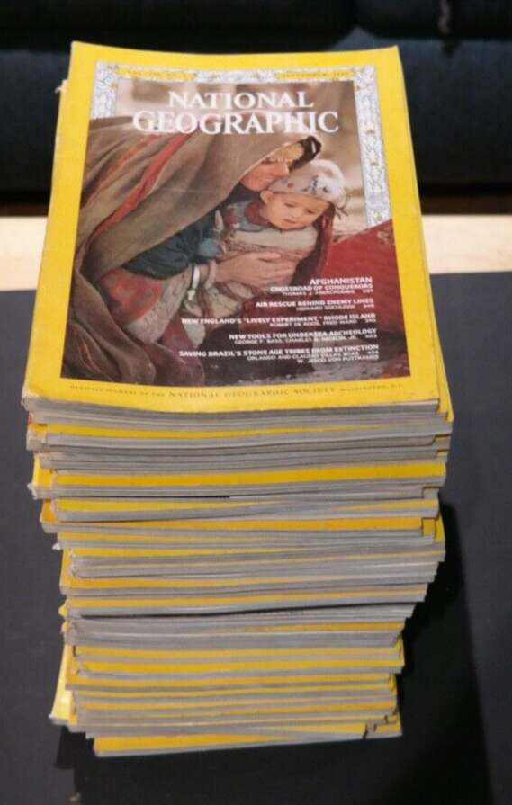 Lot 10 National Geographic Magazine Random Pick 1960s - 2000s No duplicates