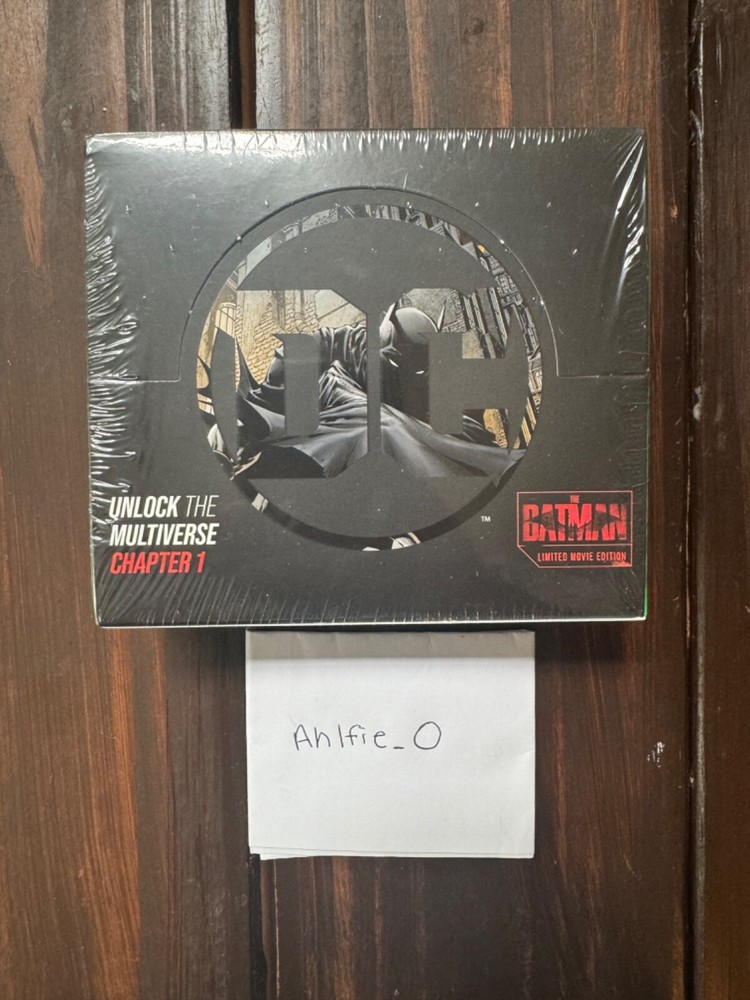 DC Comics  Trading Cards Chapter 1 BATMAN 24-Pack Booster Box SEALED