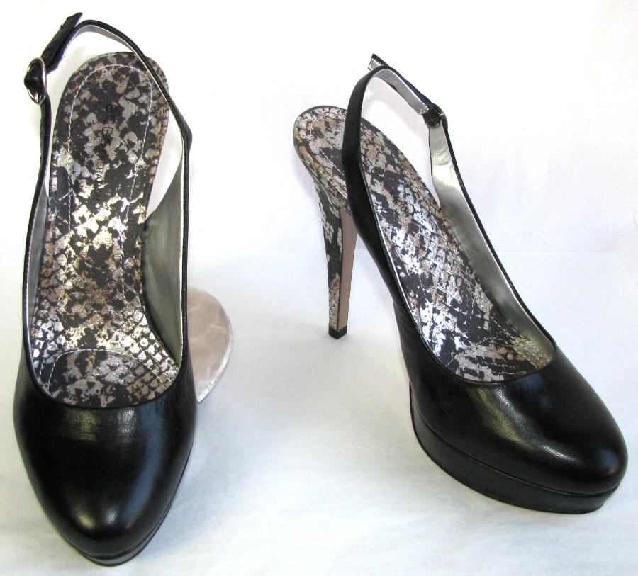 BCBG Generation Black Leather 13cm Heels with Platform Size 38.5 New