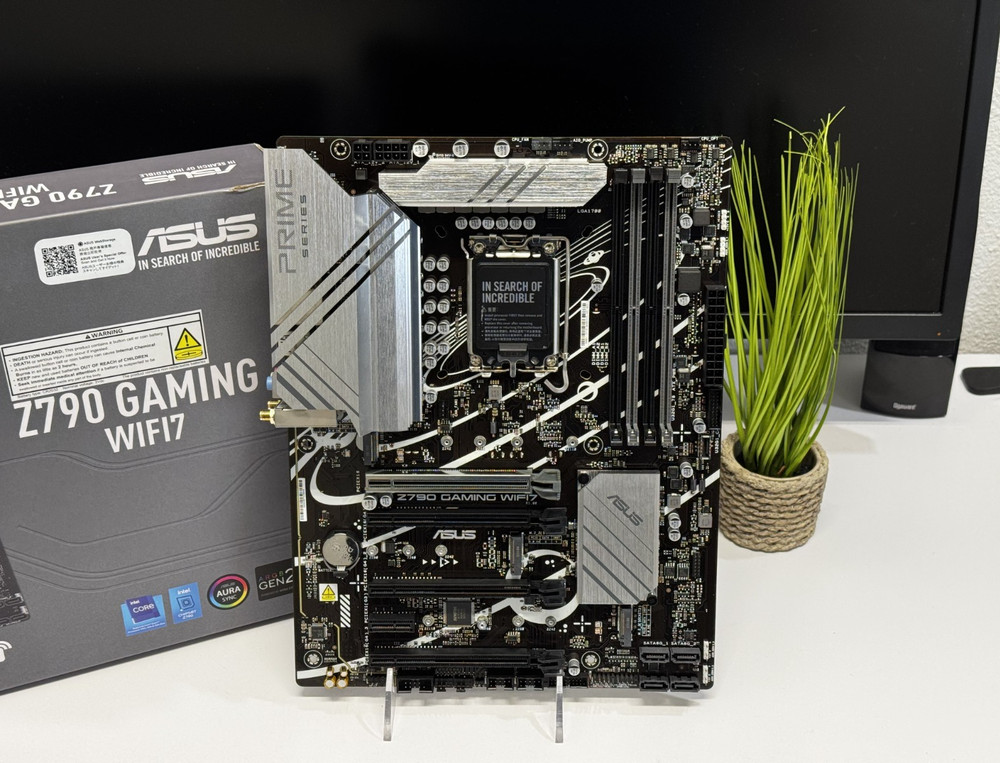 ASUS Z790 GAMING WIFI7 LGA1700 DDR5 PCIe 5.0 USB-C Intel 14th