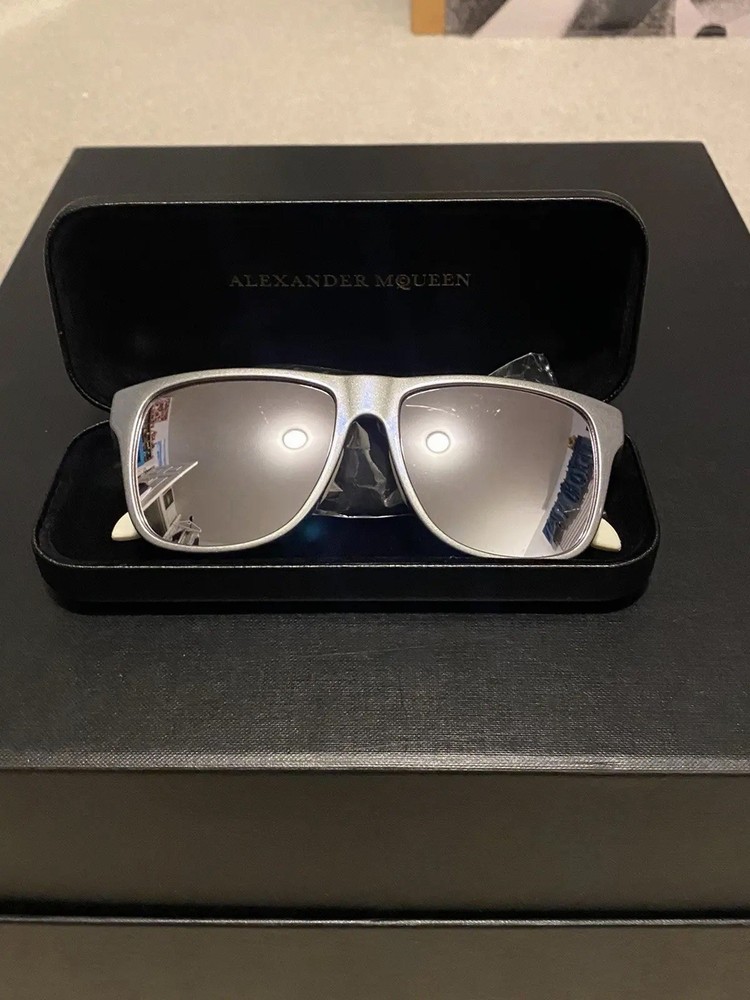 Alexander McQueen Purple Square Violet Injection Sunglasses SSENSE