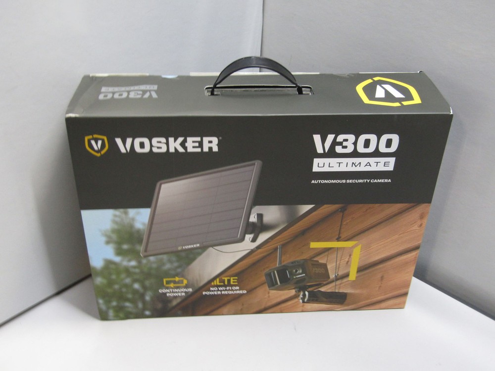 Vosker Security Wireless Camera 15,000 mAh External Solar Power Bank V300- Black
