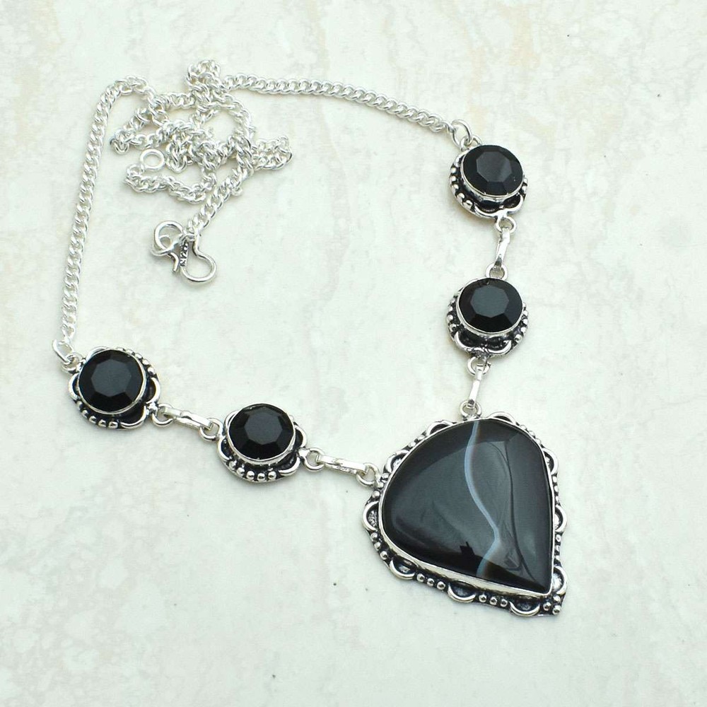 Handmade Botswana Agate Black Onyx Gemstone Necklace 28g AN 67873