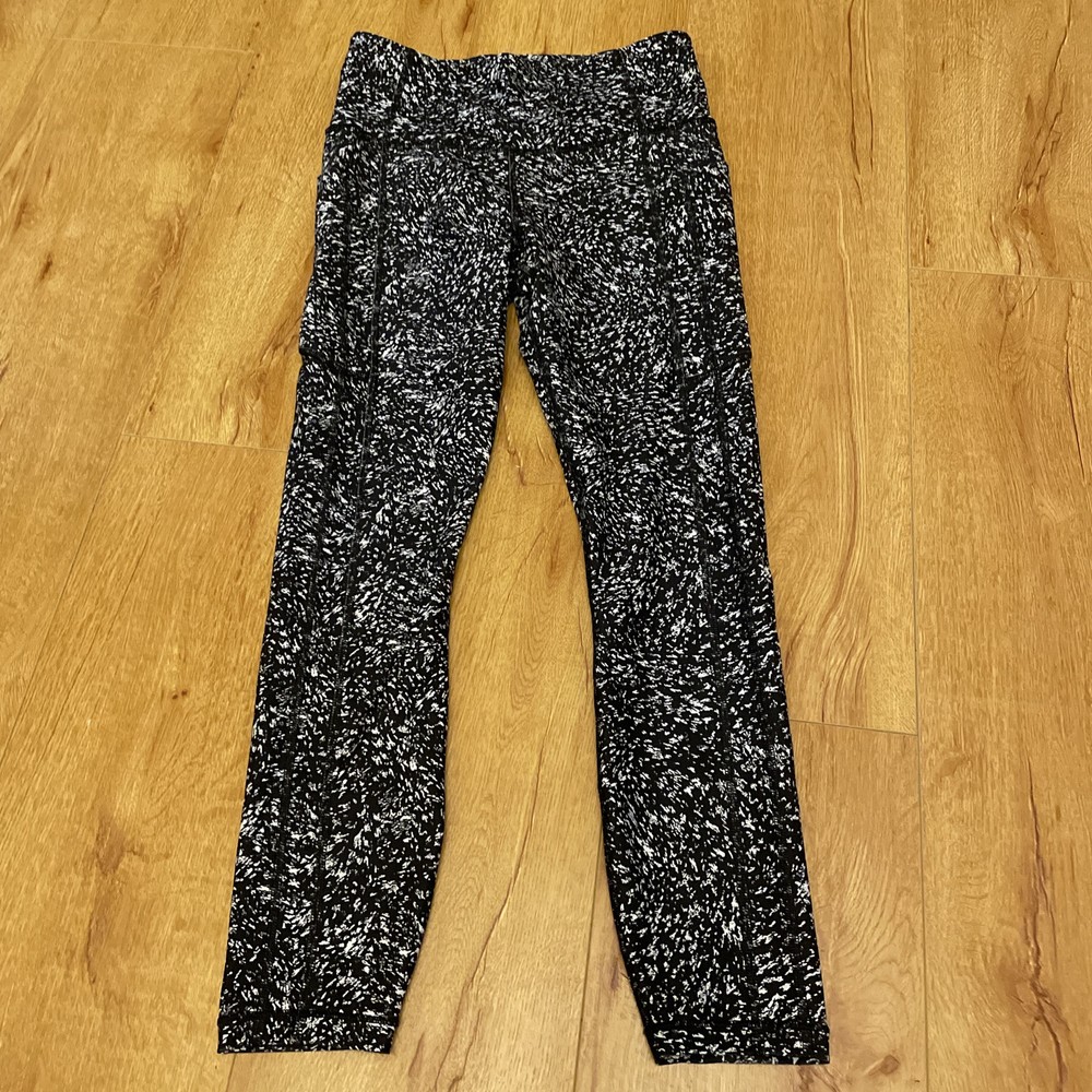 Athleta Ultimate Stash Textured 7/8 Tight Women's Small Black White Legging