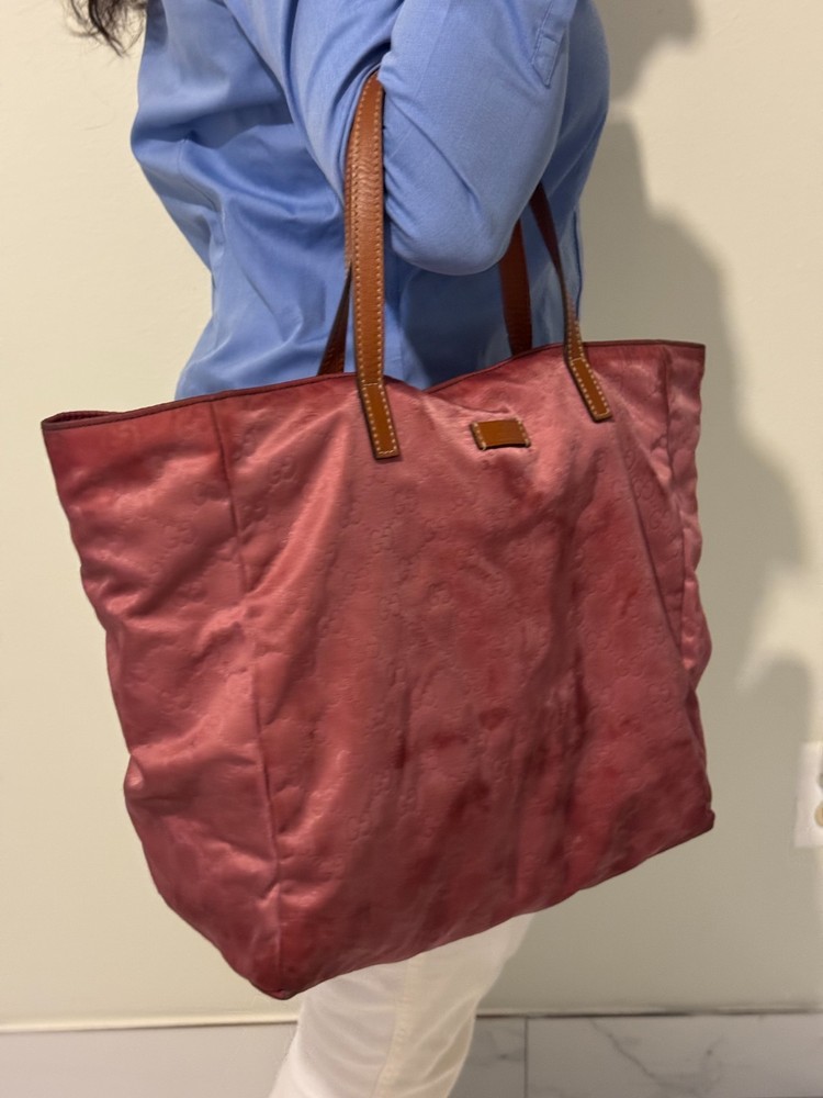 GUCCI Light Red Nylon Embossed Logo Tote Bag Project Piece 282439 520981