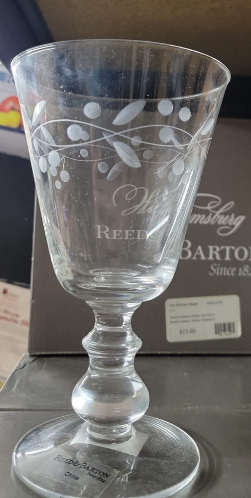 Reed & Barton Colonial Williamsburg Winter's Garland Goblets 8-Piece Set 9005-4276