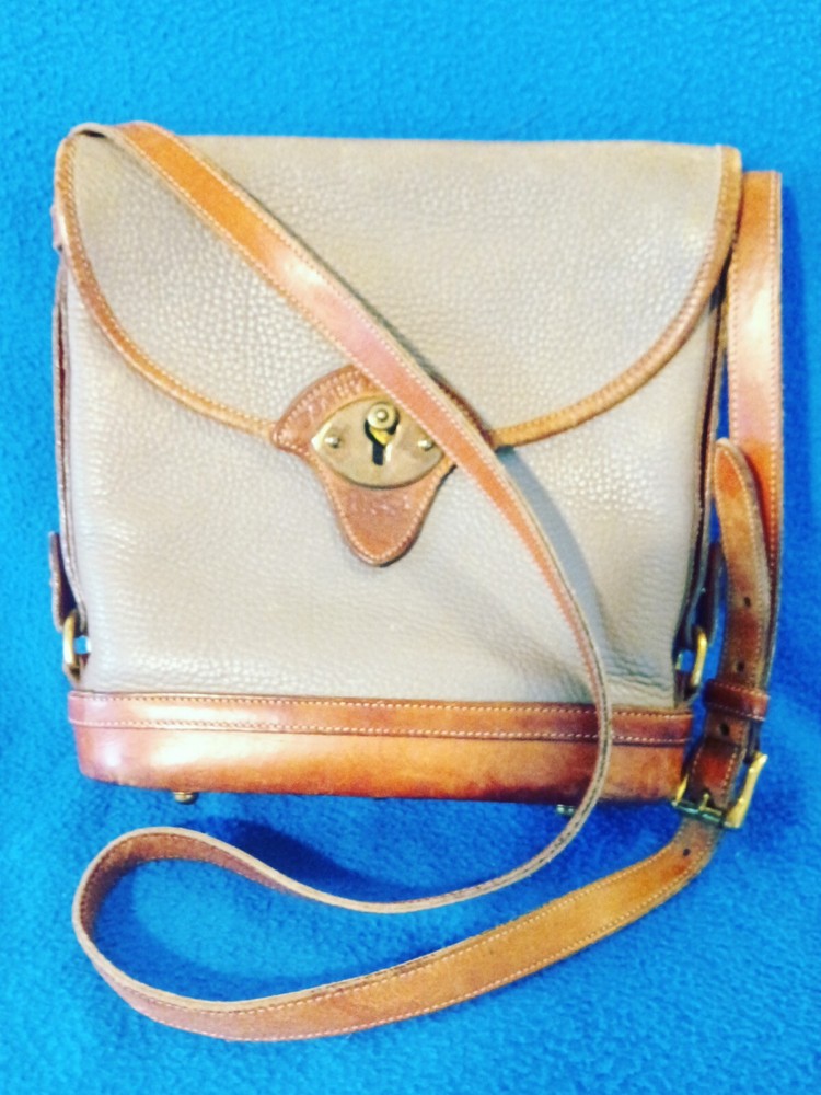 VTG Dooney & Bourke Pebbled Leather sm/med Satchel Crossbody Taupe Tan VGUC