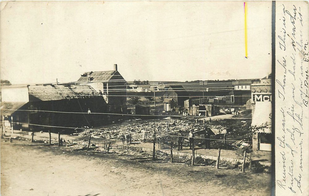 c1910 Fire Disaster Aftermath people RPPC Postcard 26-2980
