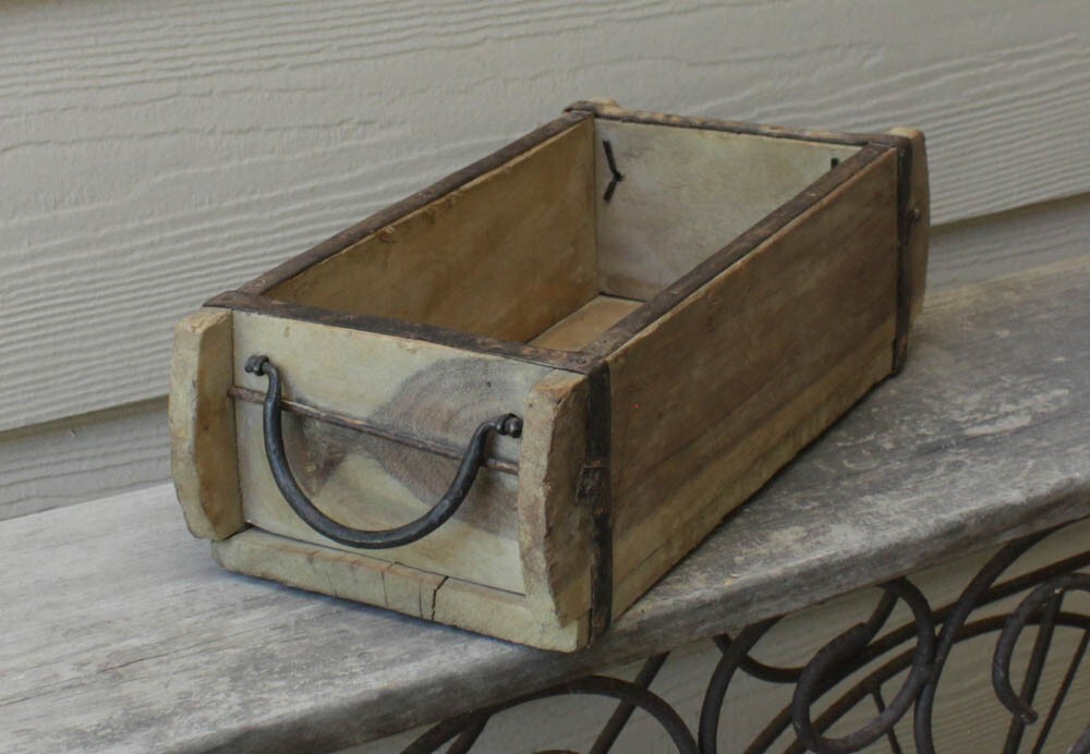 NEW - Antique Look BRICK MOLD WOOD BOX -  Primitive Style Re-Purposed Wood