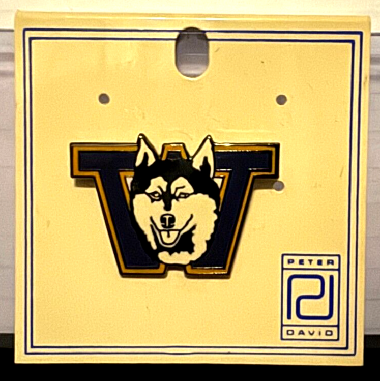 Washington Huskies Pin