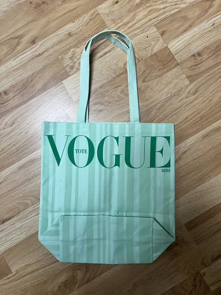 2023 Vogue Green Striped Canvas Fashion Tote Bag Brand New