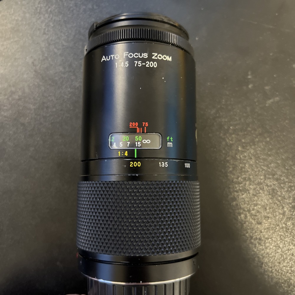 Soligor AF 75-200mm f/4.5 Zoom Macro Lens READ DESCRIPTION