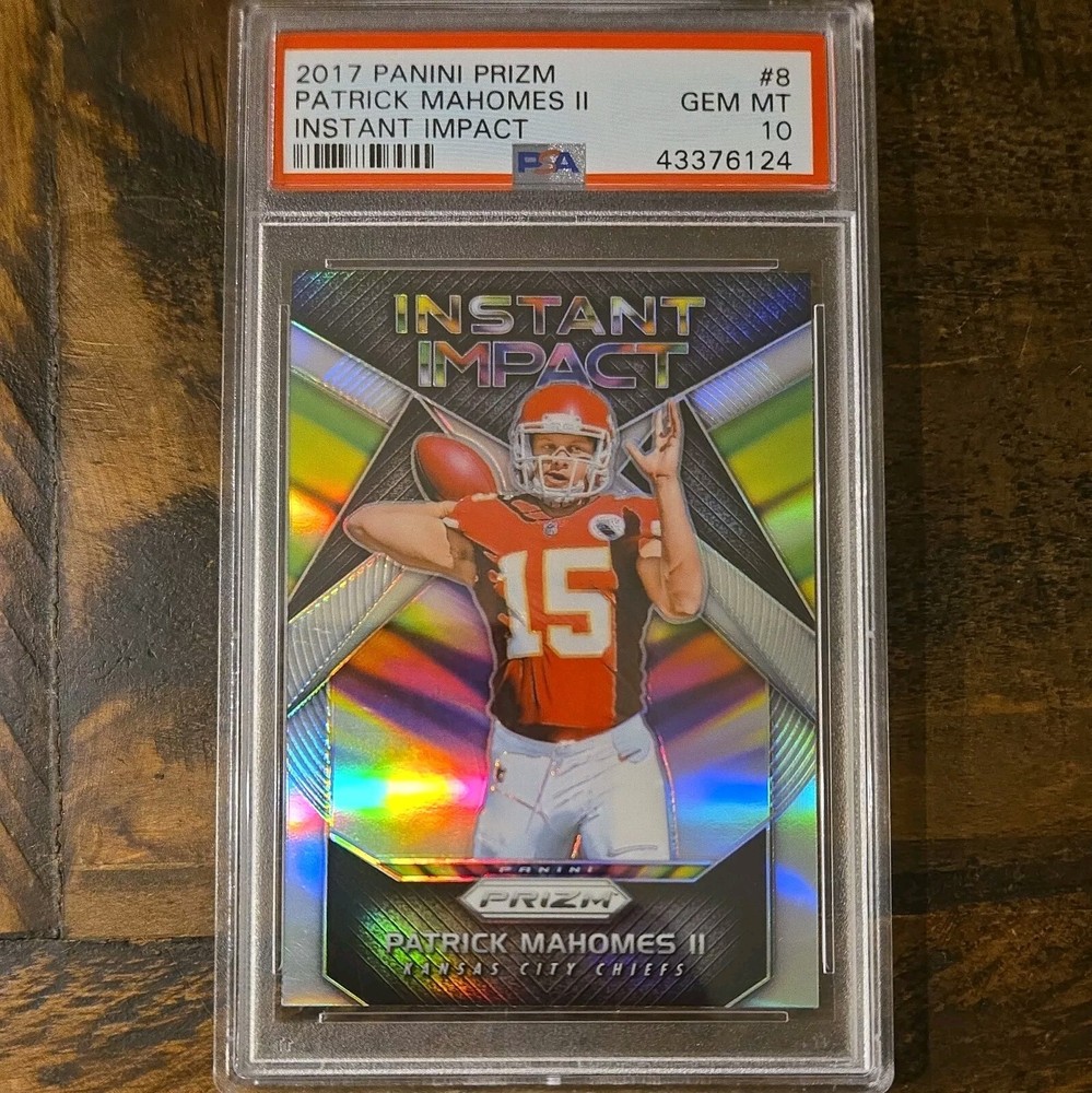 2017 Panini Prizm Football Patrick Mahomes Instant Impact Rookie PSA 10