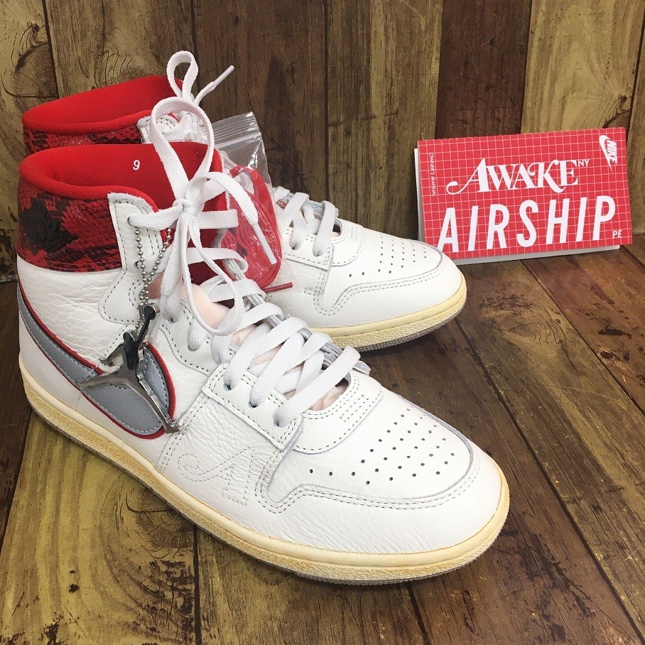 Nike Men Size 9 US Awake NY Air Ship PE SP Sail Pesp York Sneakers 7719-004