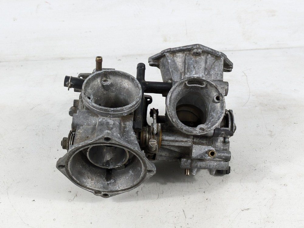 1984-85 Honda Shadow VT 700 VT700 VT700C Carb Carburetor Body Bodies FOR PARTS