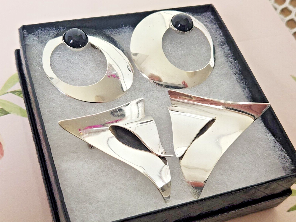 Vintage Susan Cummings Signed Sterling Silver abstract modernist Earring Set