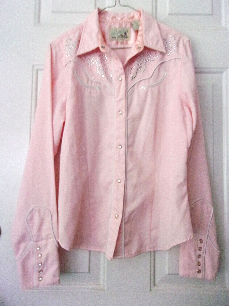 Roper women western rodeo shirt size L pink with silver studs excellent condition