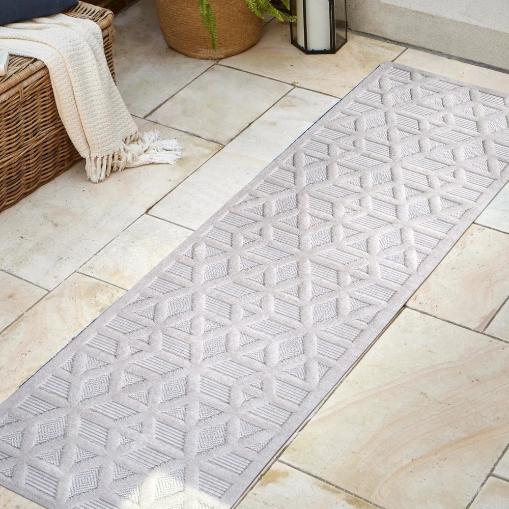 Jonathan Y Ibiza 28-Inch Off White Polypropylene Light Fixture