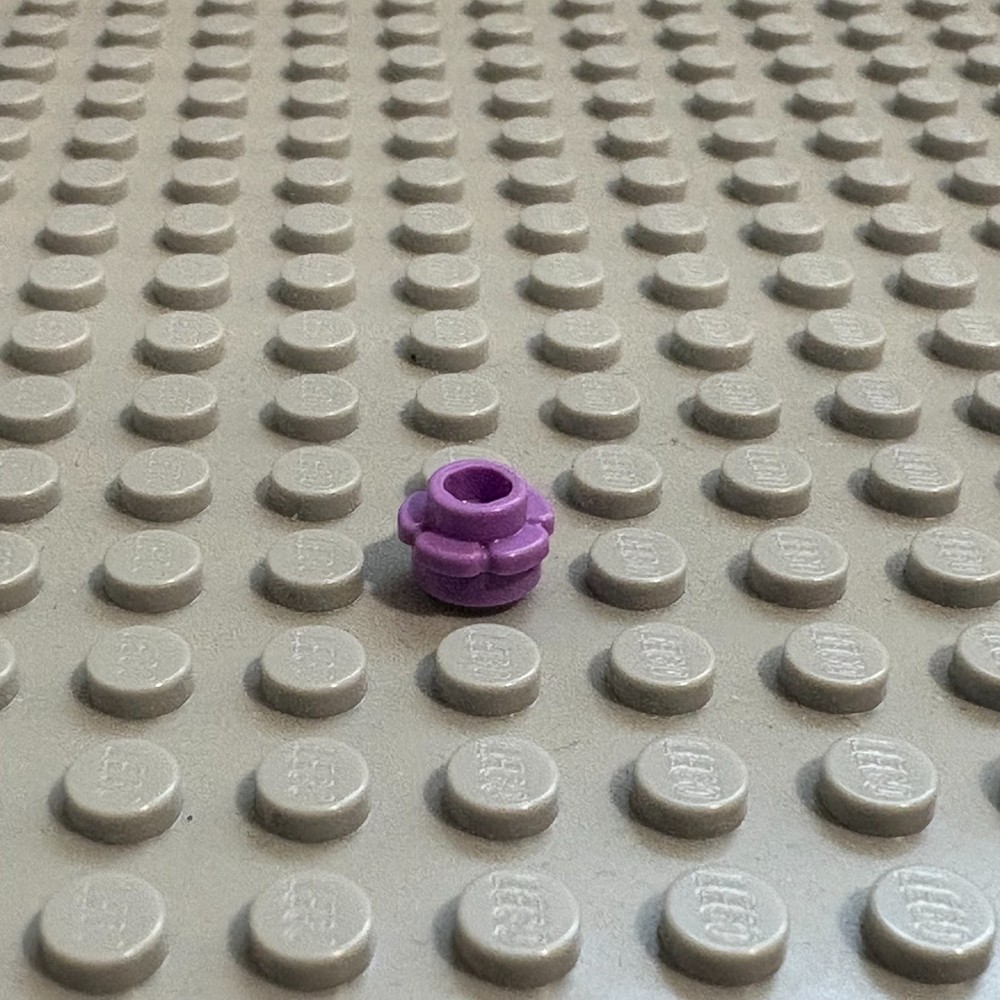 LEGO Plate, Round 1x1 with Flower Edge – Medium Lavender – Part 24866– QTY 25