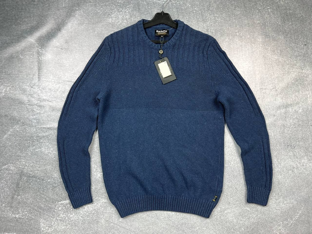 Barbour International men's knit crew neck sweater size M in classic style