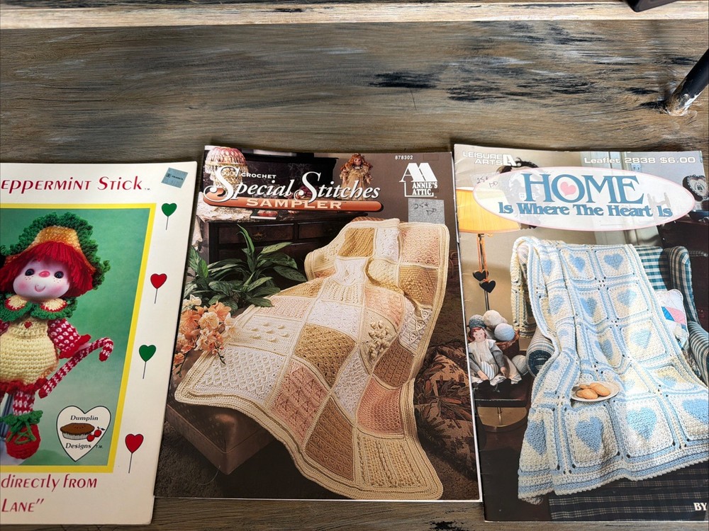 Huge Lot Of Over 60 Vintage Craft Patterns Blankets/dolls/decor And Many More