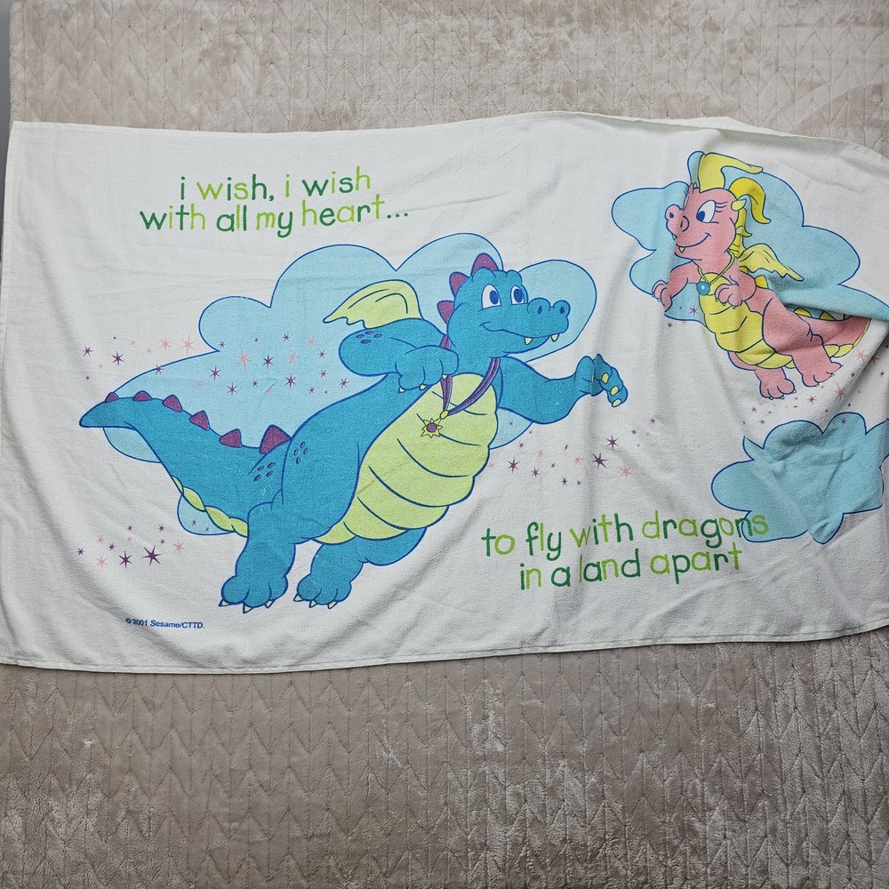 Vintage 2001 Dragon Tales Kids Fantasy Towel 30x58 Magical Dragons Deadstock