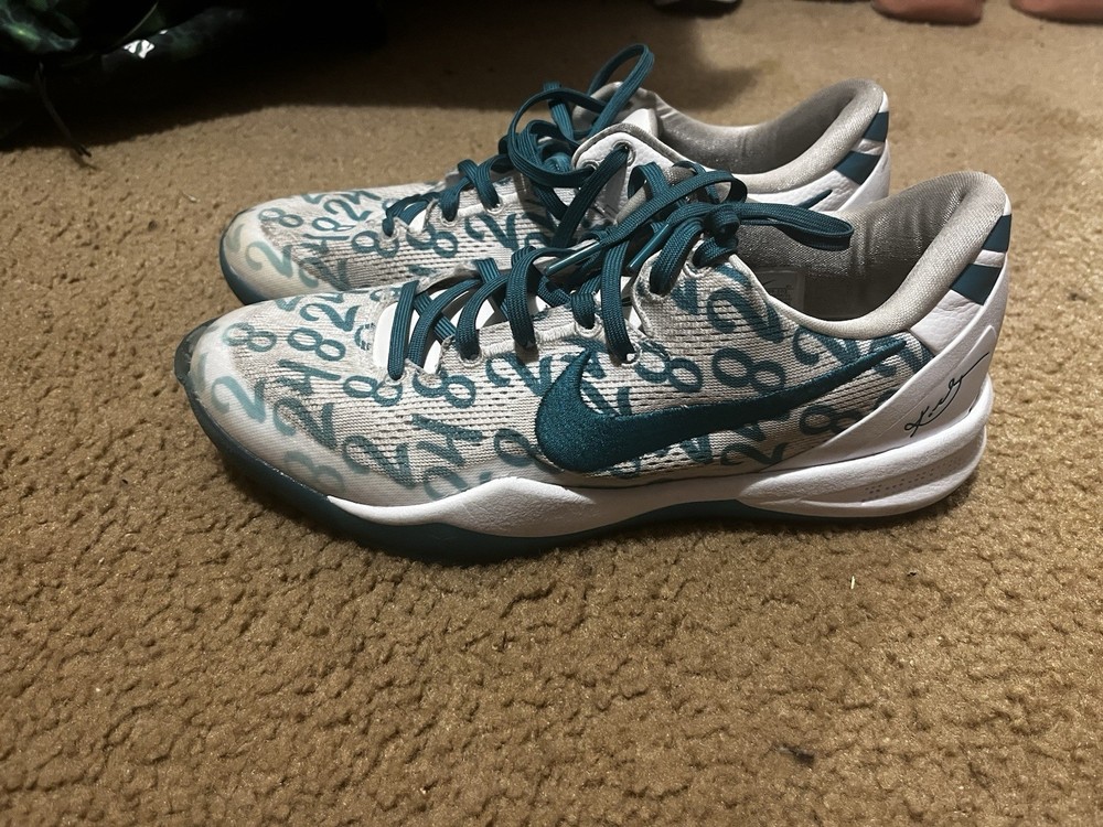 Kobe 8 Proto Radiant Emerald Men's Sneakers Size 9.5