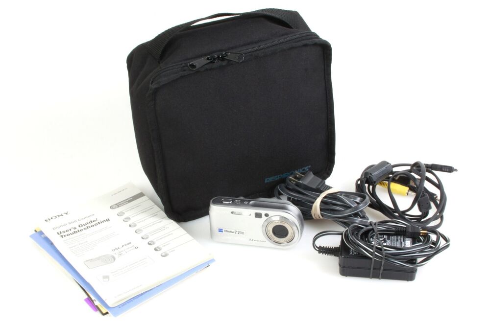 Vintage Sony Digital Point & Shoot Camera w/ Memory Card, Case, Manual 7.2 MP