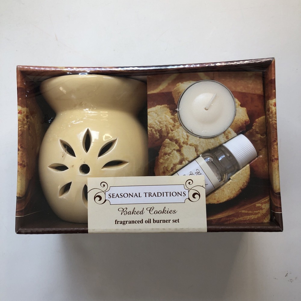 Seasonal Traditions Baked Cookie Scent Aromatherapy Burner Candle Oil NEW-image