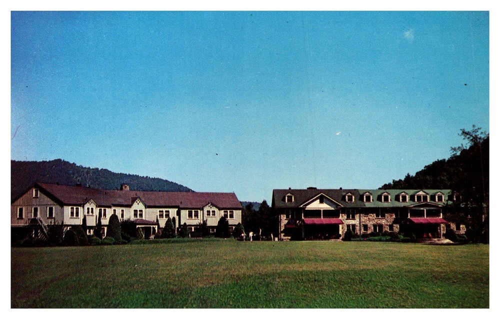 Waynesville Country Club Inn Villas Golf Course NC C1960s Postcard AF12