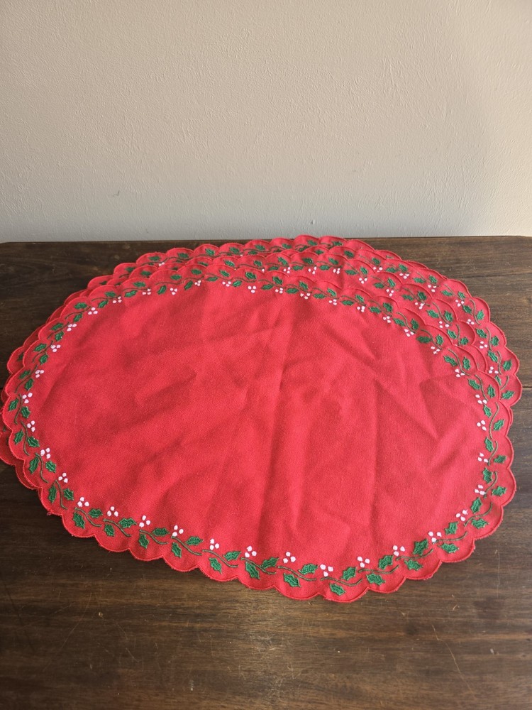 Set Of 4 Placemats Red Multicolor Holly Leaves & White Berries Christmas
