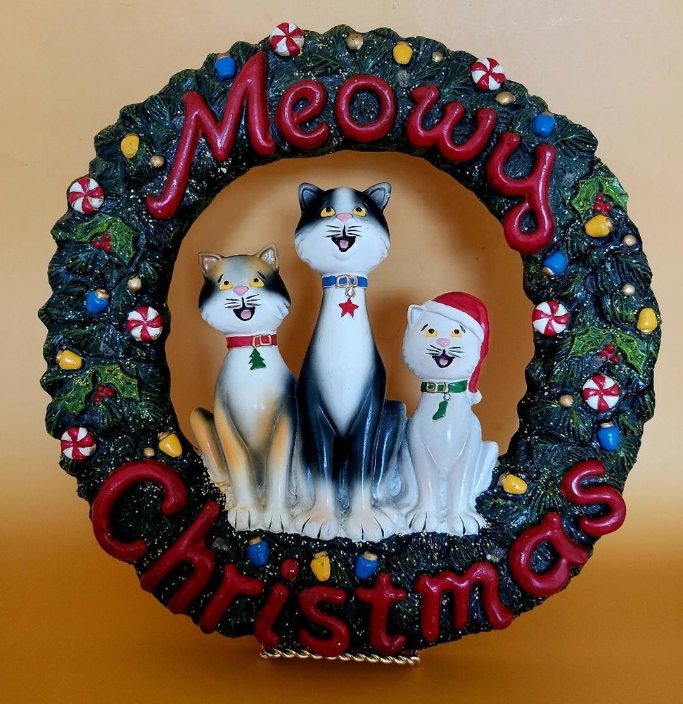 Meowy Christmas Wreath Lights Up & Plays 