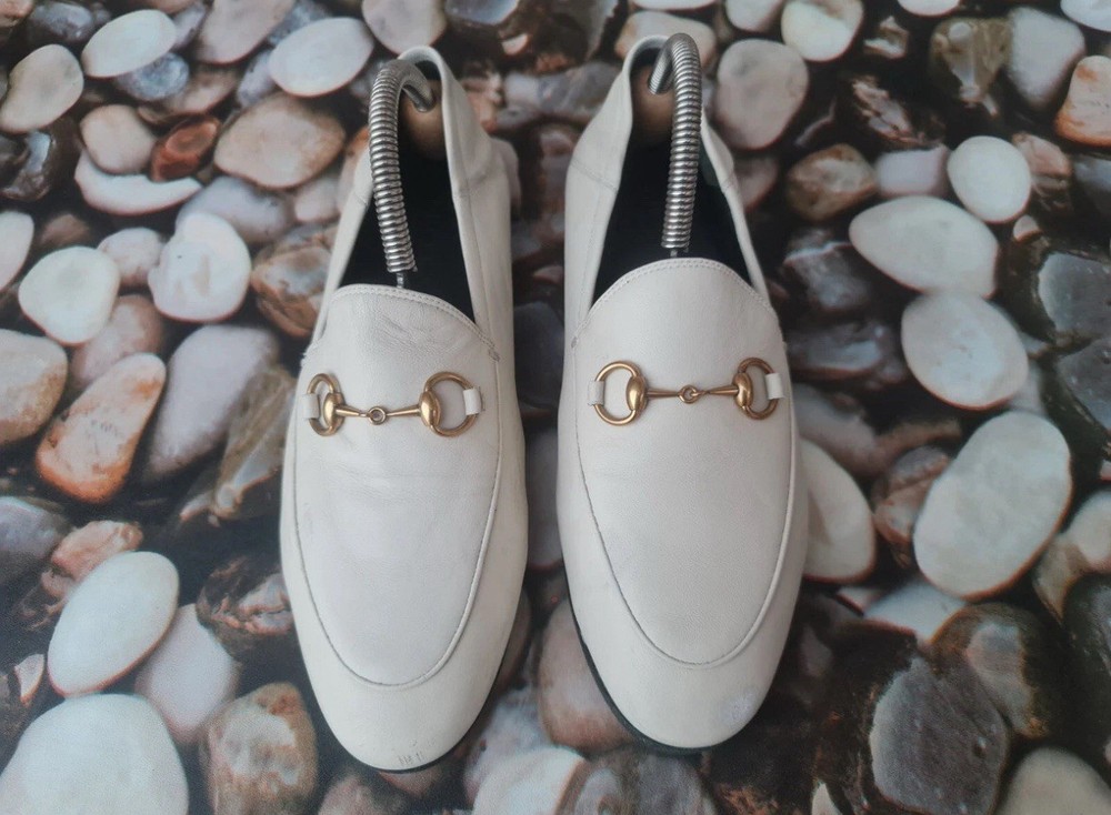Authentic Gucci Women's Ivory White Leather Horsebit Loafers EU 38