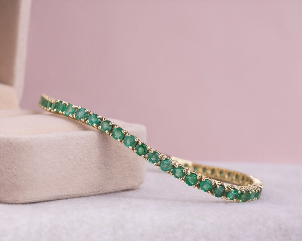 9Ct Lab Created Emerald 7