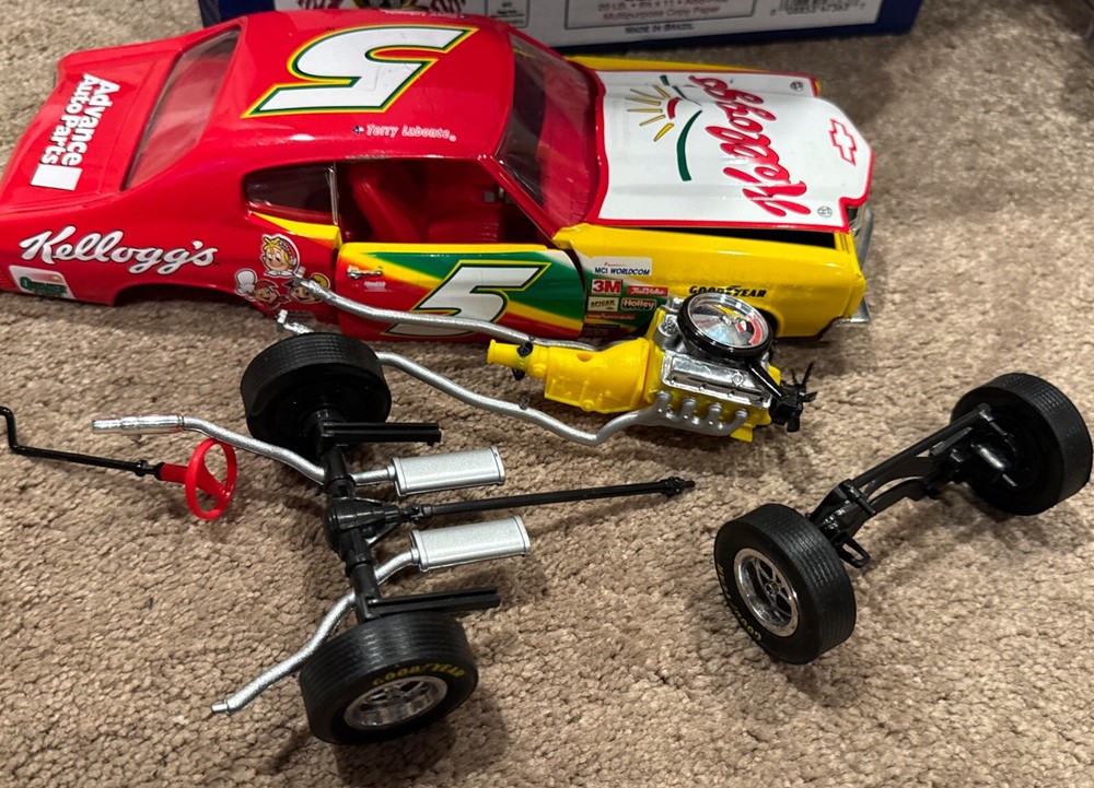 1/18 ertl proshop customs terry labonte 1970 chevelle ss kelloggs For Parts (B1)