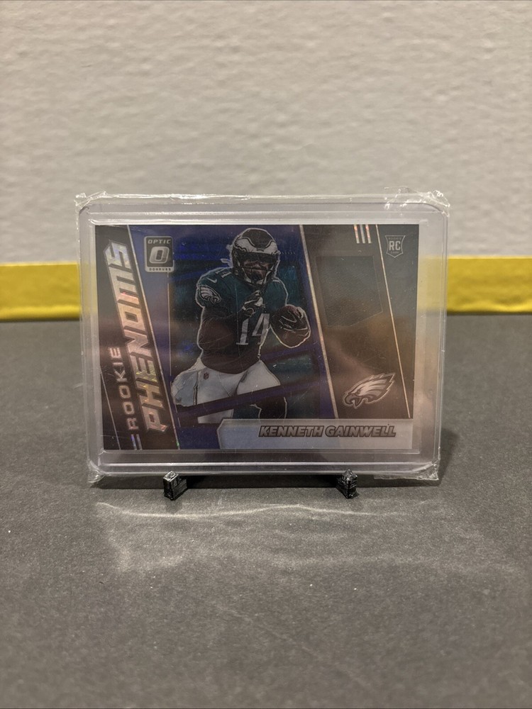 2021 Panini Donruss Optic - Rookie Phenoms Horizontal Blue Hyper Prizm patch