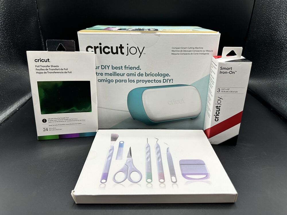 Cricut Joy Compact Portable DIY Digital Smart Cutting Machine Cutter NEW BUNDLE