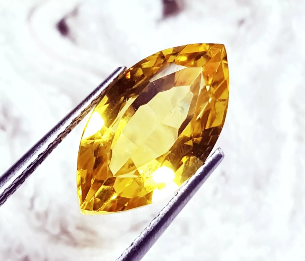 Natural Excellent Marquise Cut 10-12Ct Yellow Sapphire Certified Loose Gemstone