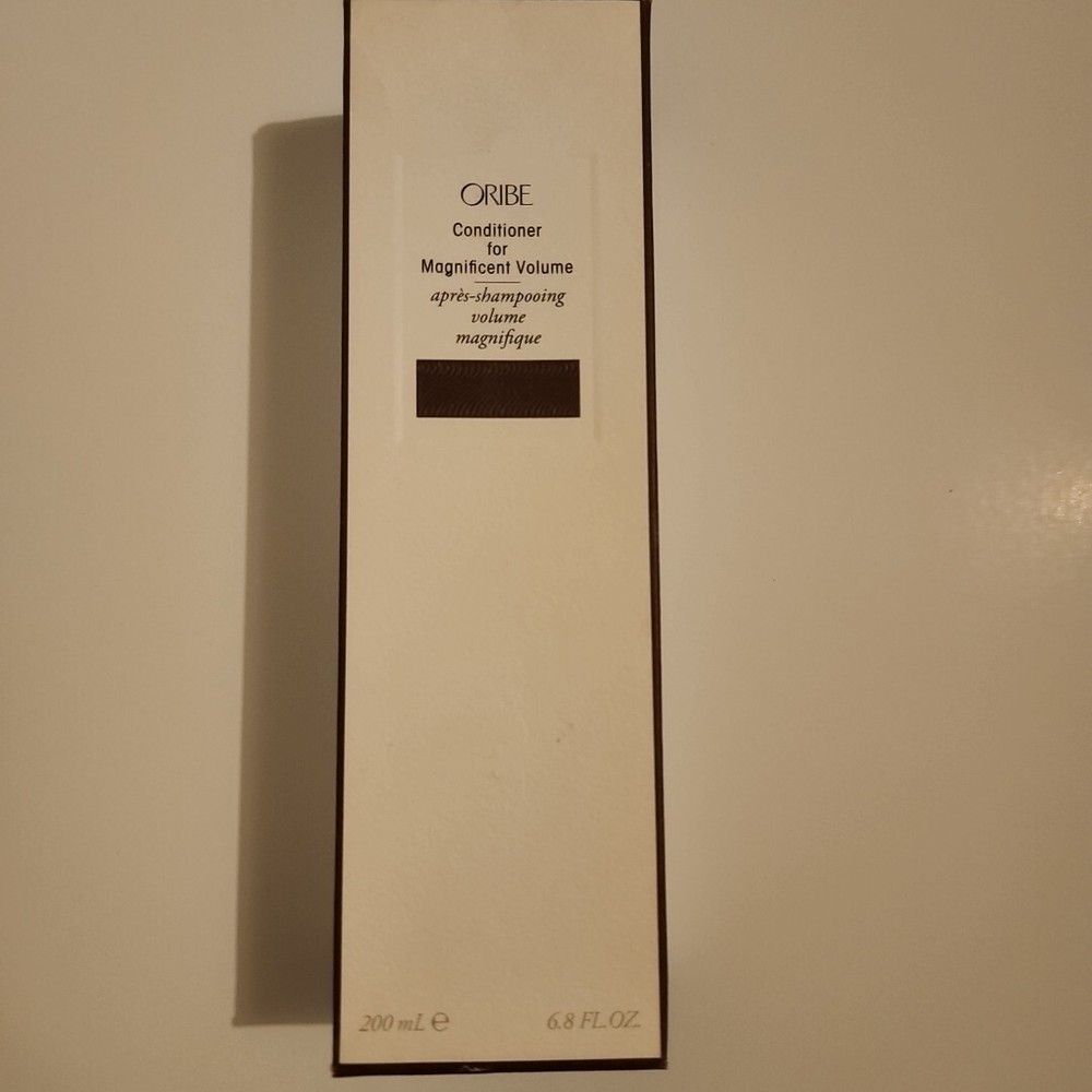 Oribe Magnificent Conditioner 6.8 oz for Hydrated Shine