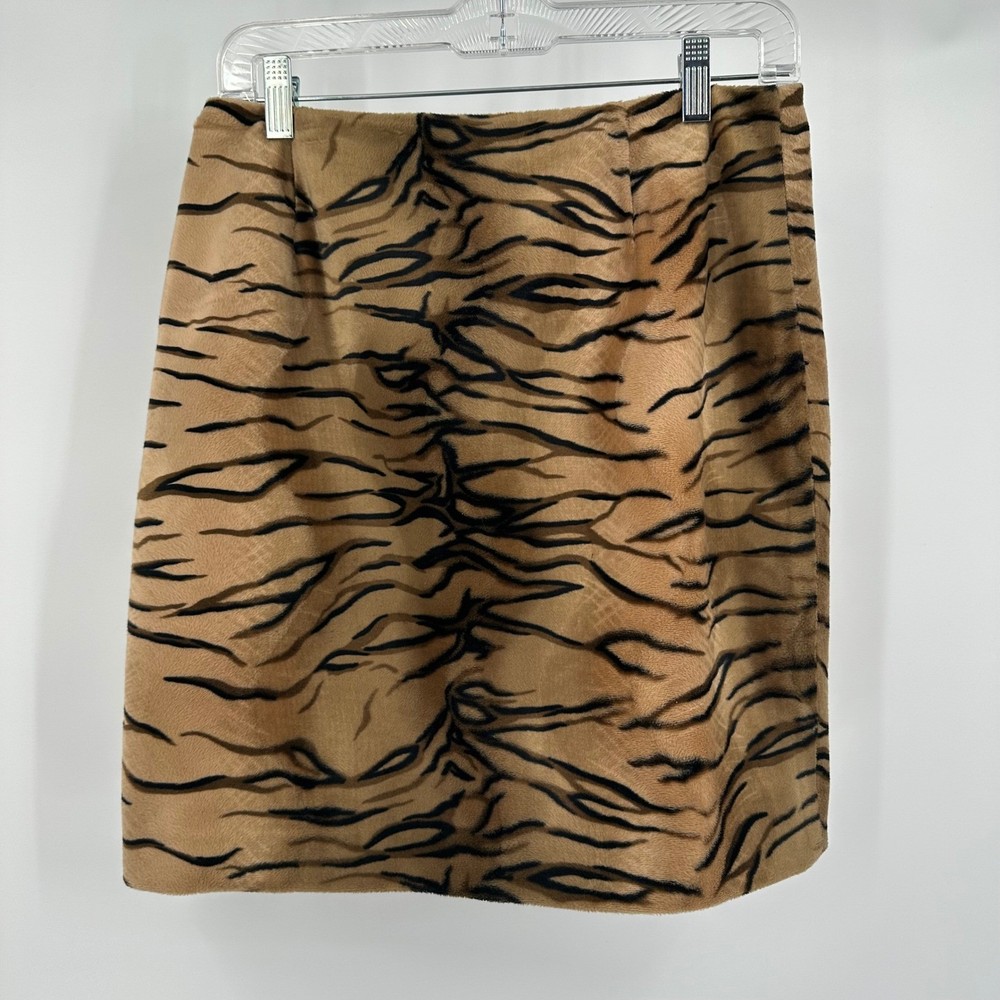 Apostrophe Womens Y2K Mini Skirt Size 8 Tiger Print Old Money Coquette Statement