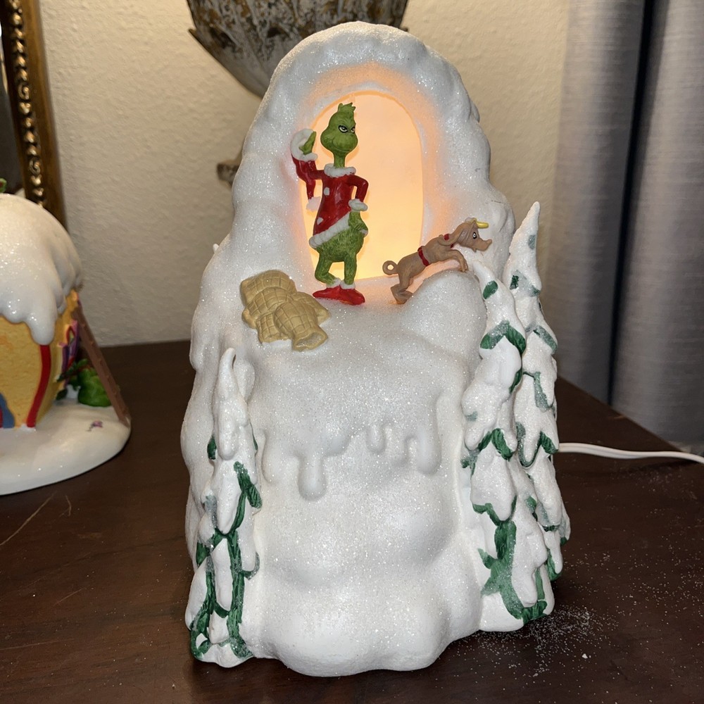 Department 56: Dr. Seuss The Grinch Mount Crumpet Retired Christmas Lighted READ