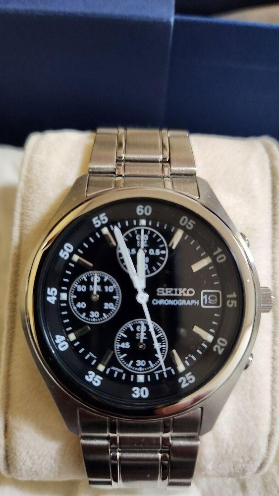 Seiko 657 Chronograph Unused No quartz battery color Black