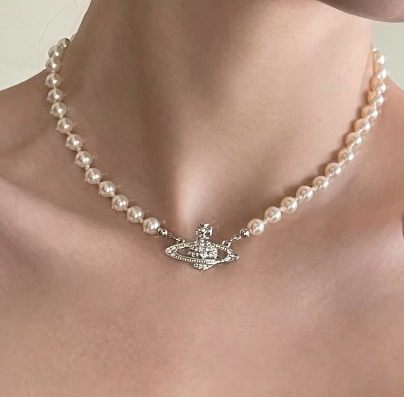 Vivienne Westwood NaNa Classic Crystal Orb Pearl Chocker Necklace Silver Tone328