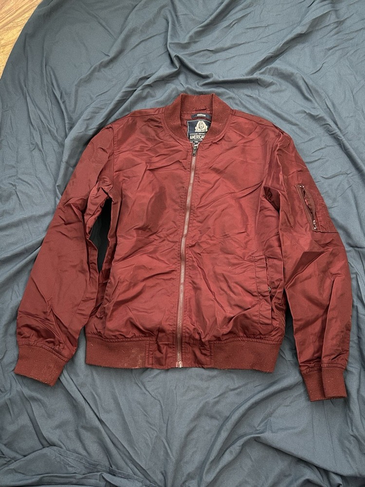 American Rag Men’s Size Medium Red Bomber Jacket Full Zip No Hood. B25