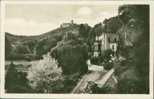 Postcard Eisenach Fritz Reuter House with Wartburg Castle (No. 9032)