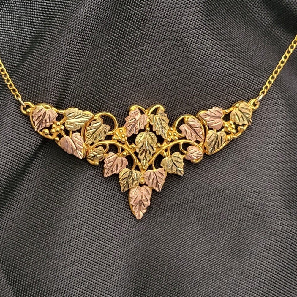 VTG Landstroms Black Hills Gold 10k 12k 18k Tricolor Leaf Necklace 15in Auth