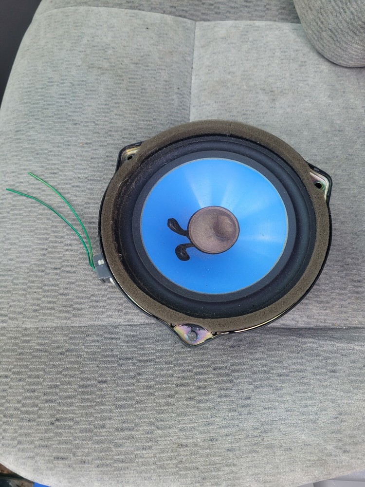 2005 KIA SEDONA DRIVER LEFT FRONT DOOR SPEAKER OEM 2004