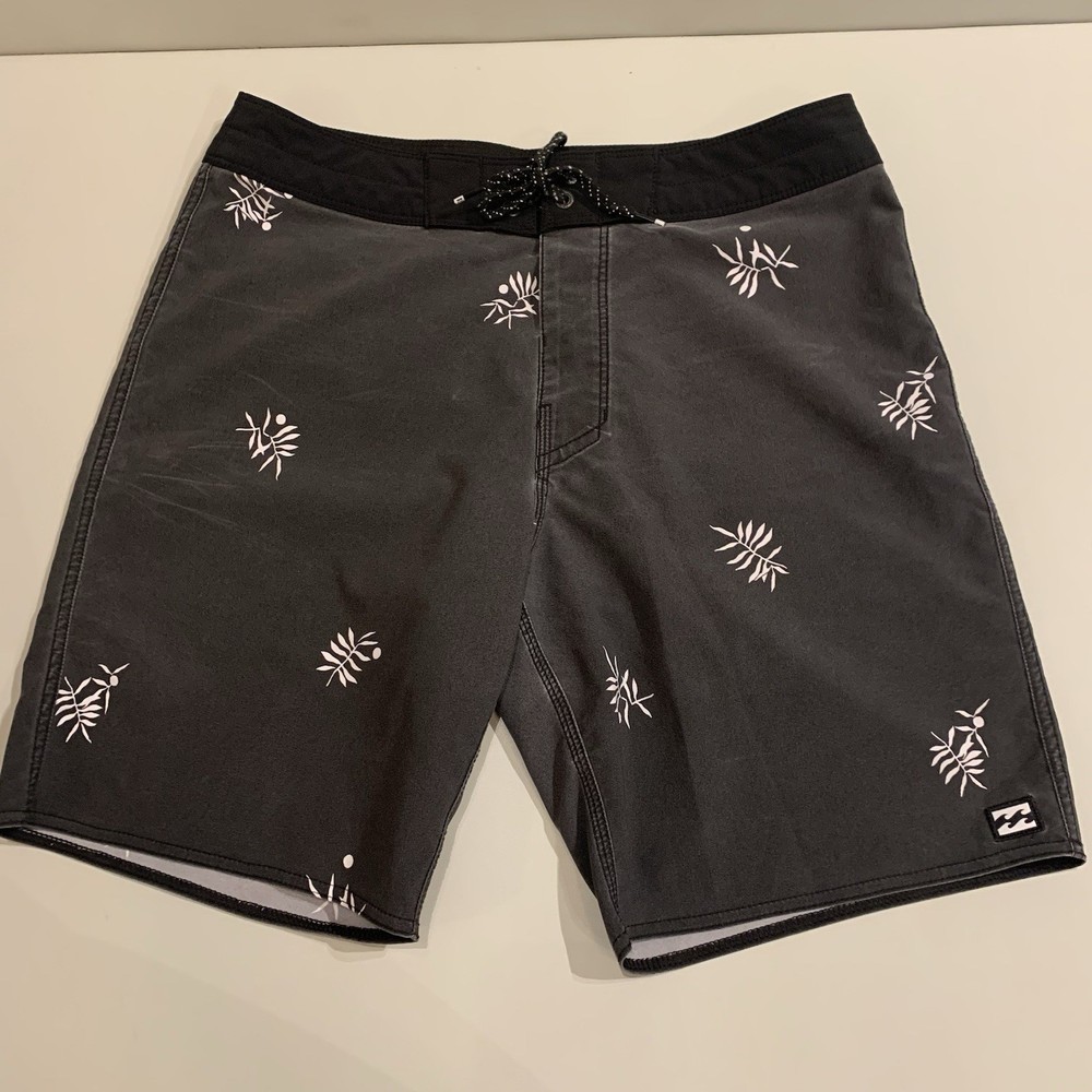 BILLABONG Board Shorts Unlined Swimming Trunks Men's Size 30 Side Pocket