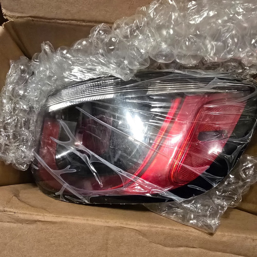 Genuine Mopar Right Tail Lamp 55112838AC for 2017-2018 Jeep Compass OEM